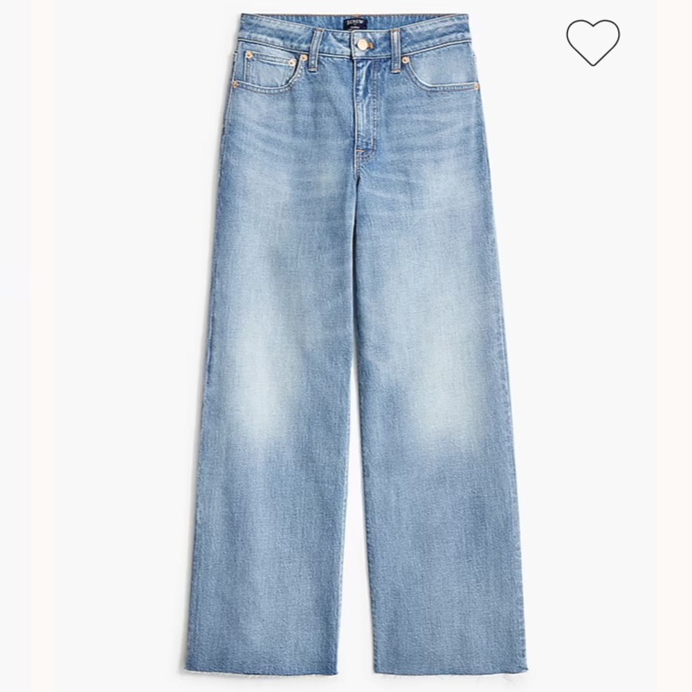 Curvy wide leg cropped jean